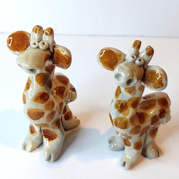 Set of 2 Handmade Clay Giraffe's Nursery Collector - Picture 1 of 13